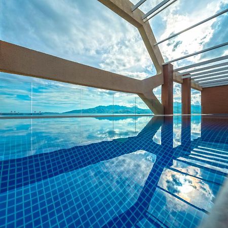 The Aurora Subic Hotel Managed By Hii Olongapo Extérieur photo