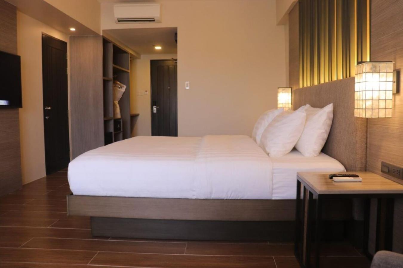 The Aurora Subic Hotel Managed By Hii Olongapo Extérieur photo